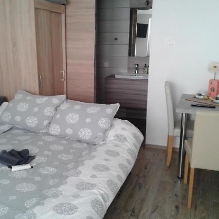 Roza Wiatrow Dom Wypoczynkowy Kołobrzeg Εξωτερικό φωτογραφία